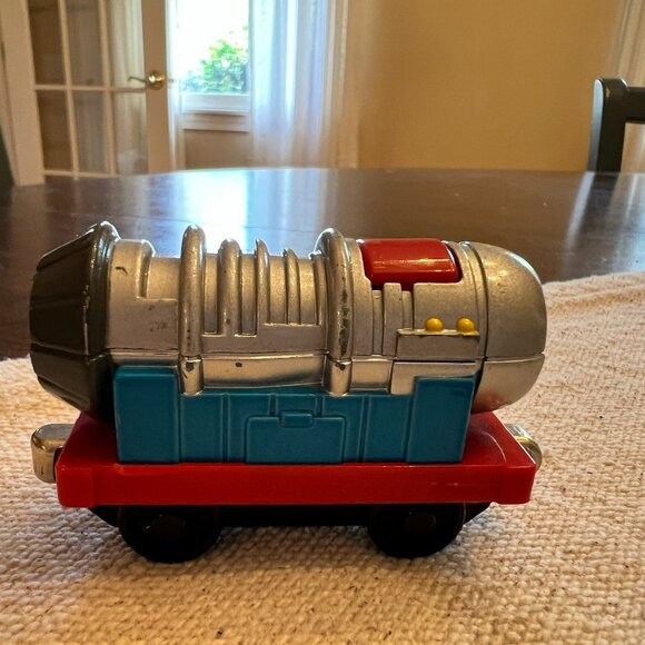 2004 Jet Engine Thomas the Train Diecast Metal Tank Engine Sounds Lights Tested - Picture 2 of 8